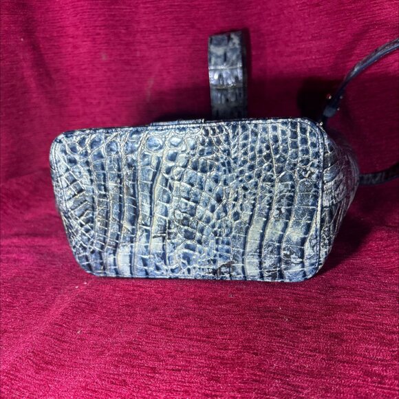 NWOT Brahmin Blue Crocodile Embossed Leather Bucket Bag - Picture 2 of 8
